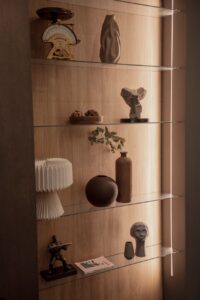 Showroom platsbyggd förvaring