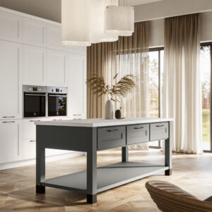 Klassiskt kök i laminat lucka med ram i en gröngrå färg. Köks med bänskiva i naturstenen calacatta marmor