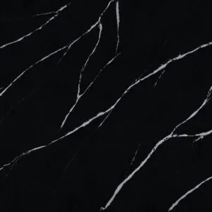 Produktbild på sten till bänkskiva, Eternal Marquina från cosentino. En svart kompositsten med vit mönster ådring.
